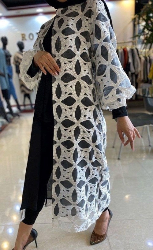 مانتو توری بلند و بسیار شیک سفید و مشکی