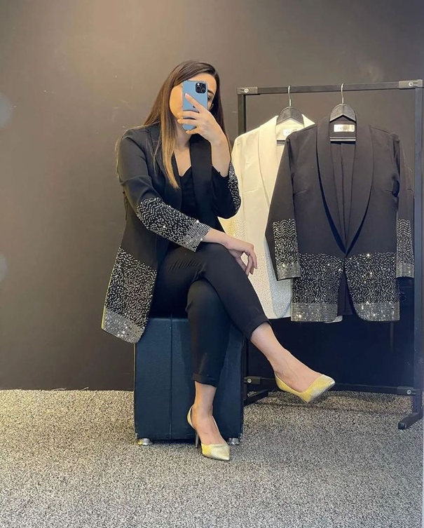 مانتو کتی طرح نگین دار بسیار شیک و دلبر