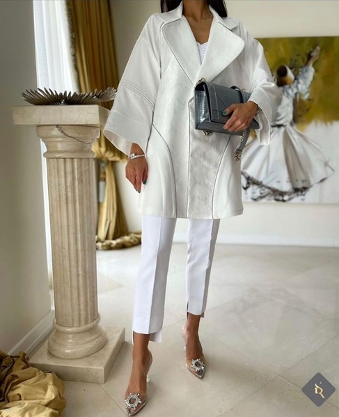 مانتو کتی سفید و مجلسی با دکمه