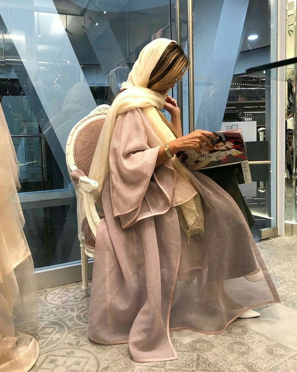 مانتو ژاکارد طوری رنگ روشن بسیار شیک و زیبا