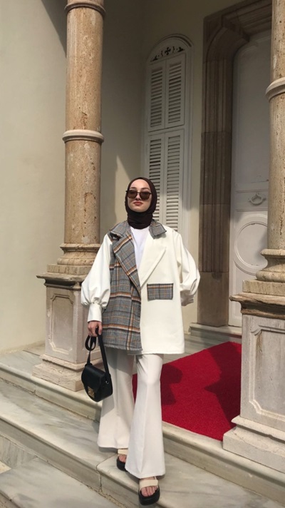 مانتو ژاکارد دو رنگ با طرح پرطرفدار چهارخونه