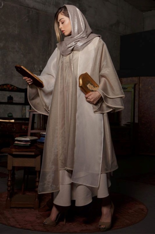 ژاکارد توزی کرمی مناسب تابستان