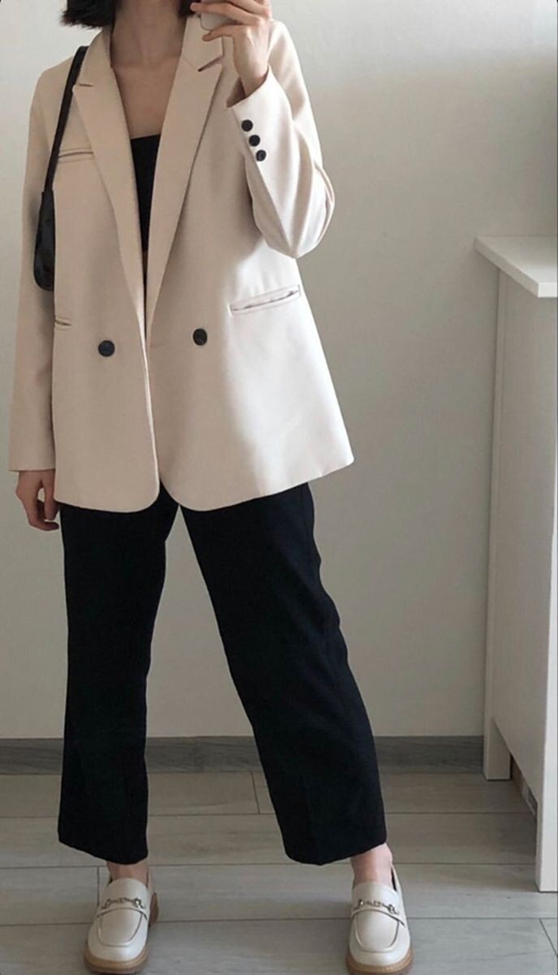 مانتوکتی ساده بسیار شیک و جذاب 1401