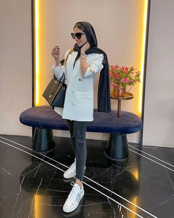 مانتو کتی تابستانه رنگ سفید و مزونی