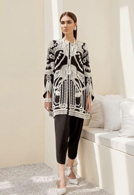 مانتو ژاکارد فوق¬العاده شیک و خاص