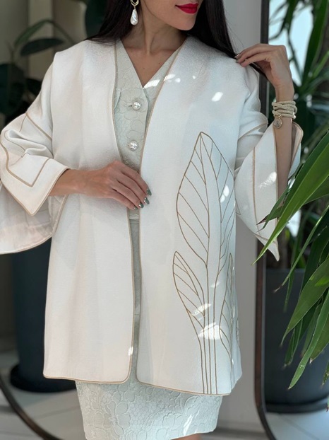 ژاکارد کتی شیک و سفید با طرح برگ و مغزی دوزی