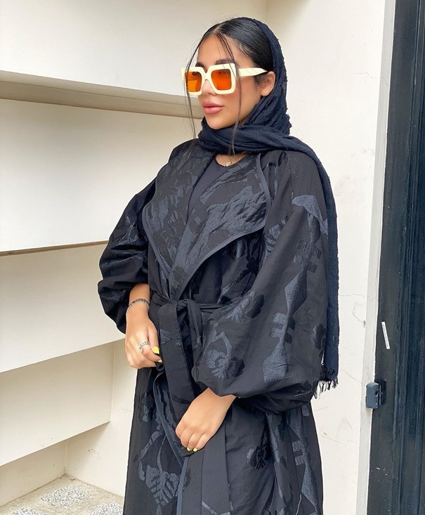 ژاکارد مشکی طرح برجسته شیک مشکی