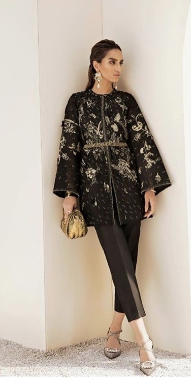 مانتو کتی مجلسی مشکی و طلایی