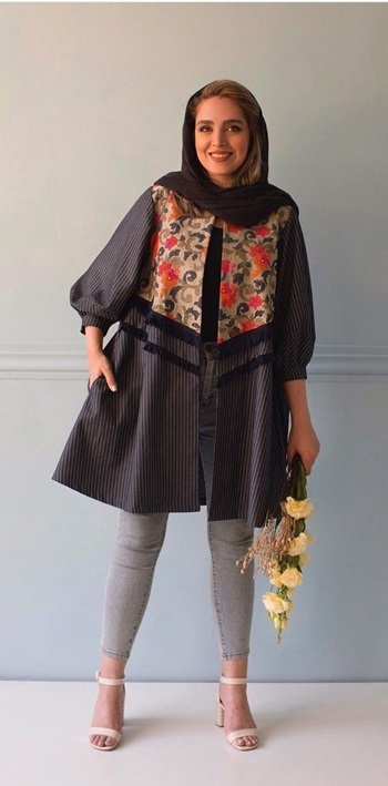 مانتو ژاکارد طرح¬دار با آستین مچی